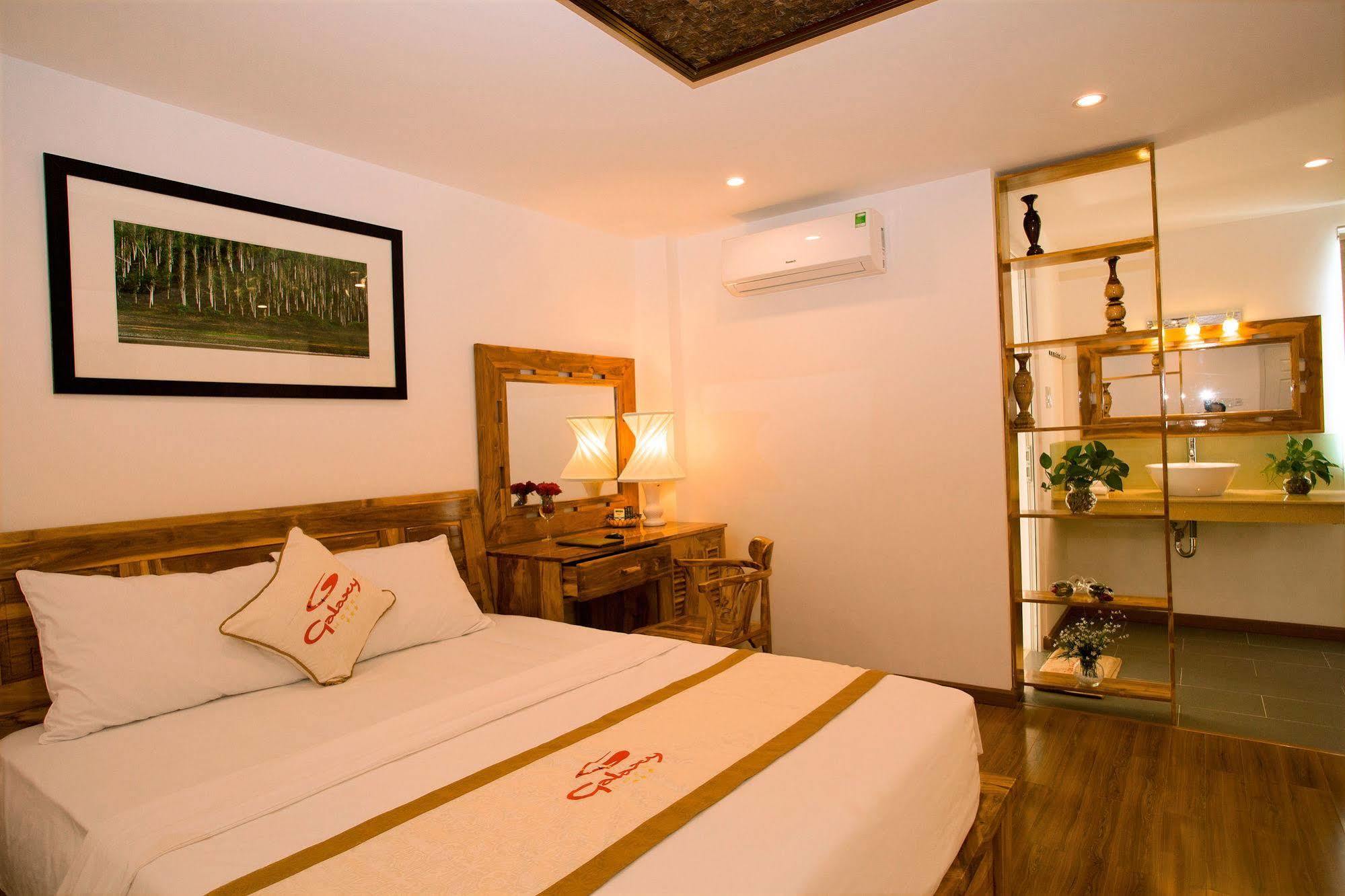 Rex Hotel y Apartamento Nha Trang Exterior foto