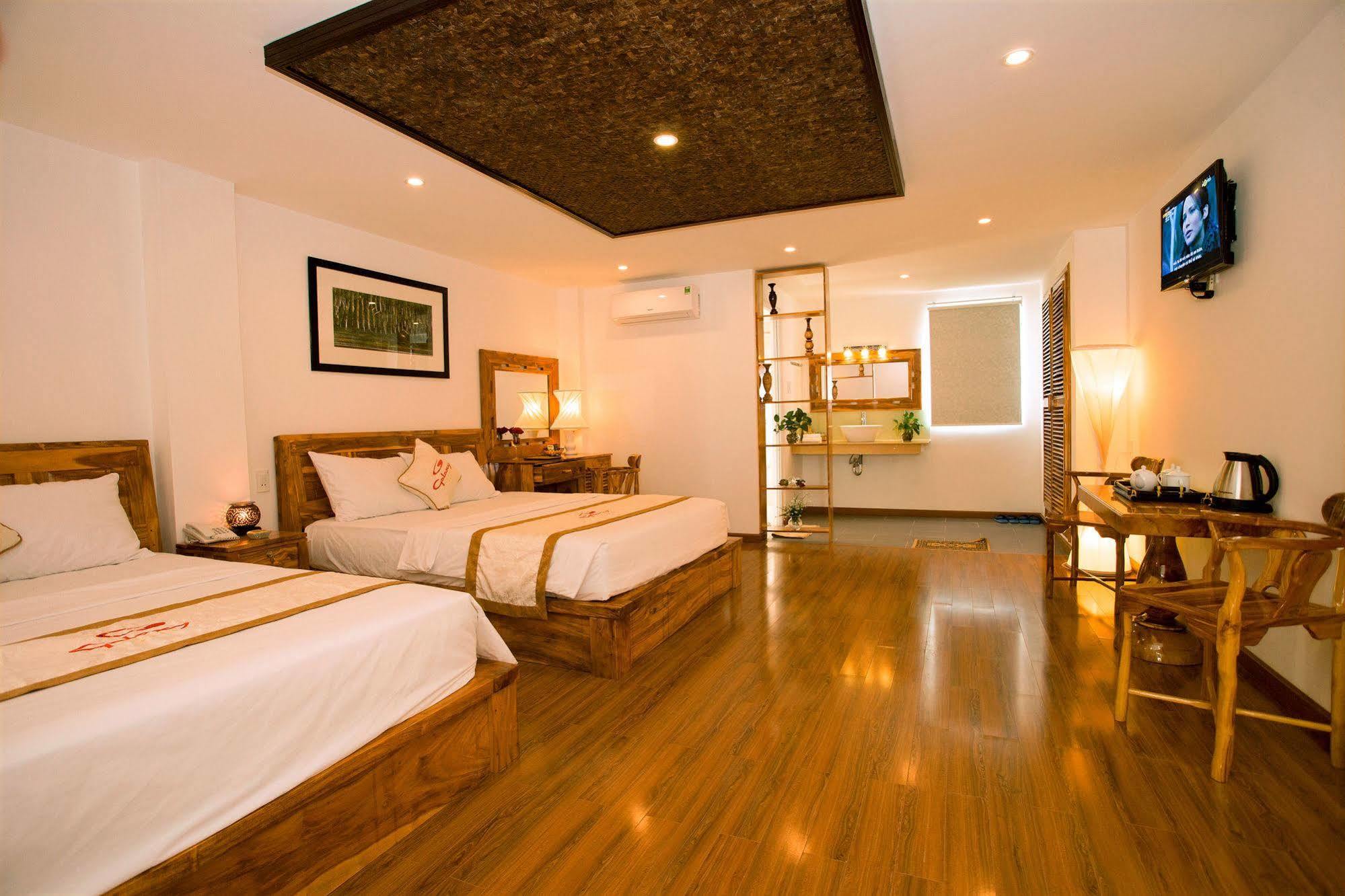 Rex Hotel y Apartamento Nha Trang Exterior foto