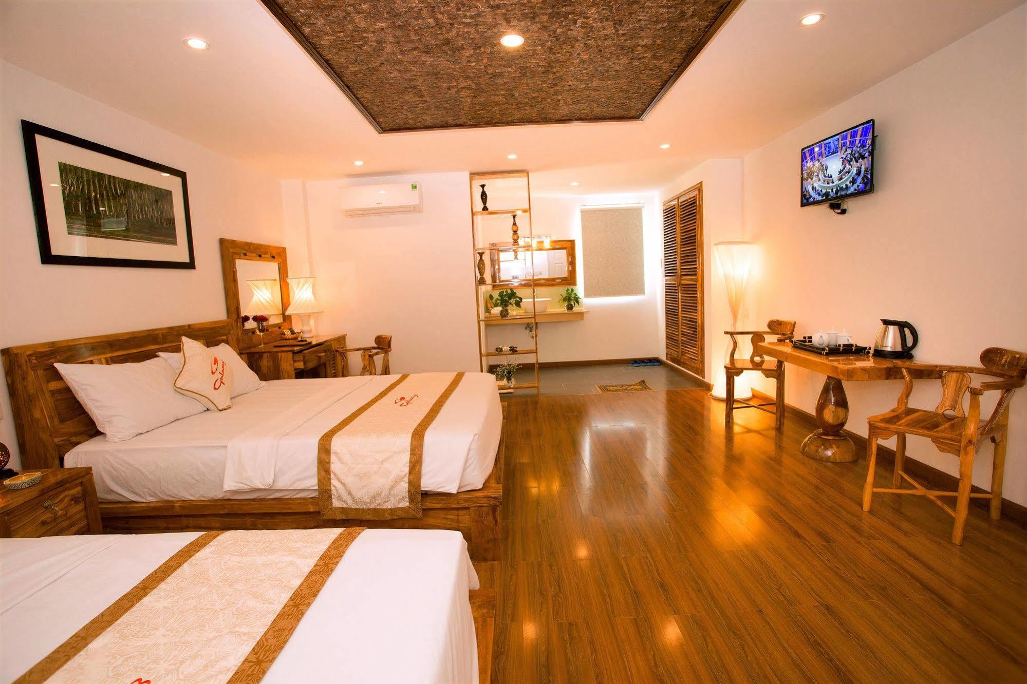 Rex Hotel y Apartamento Nha Trang Exterior foto