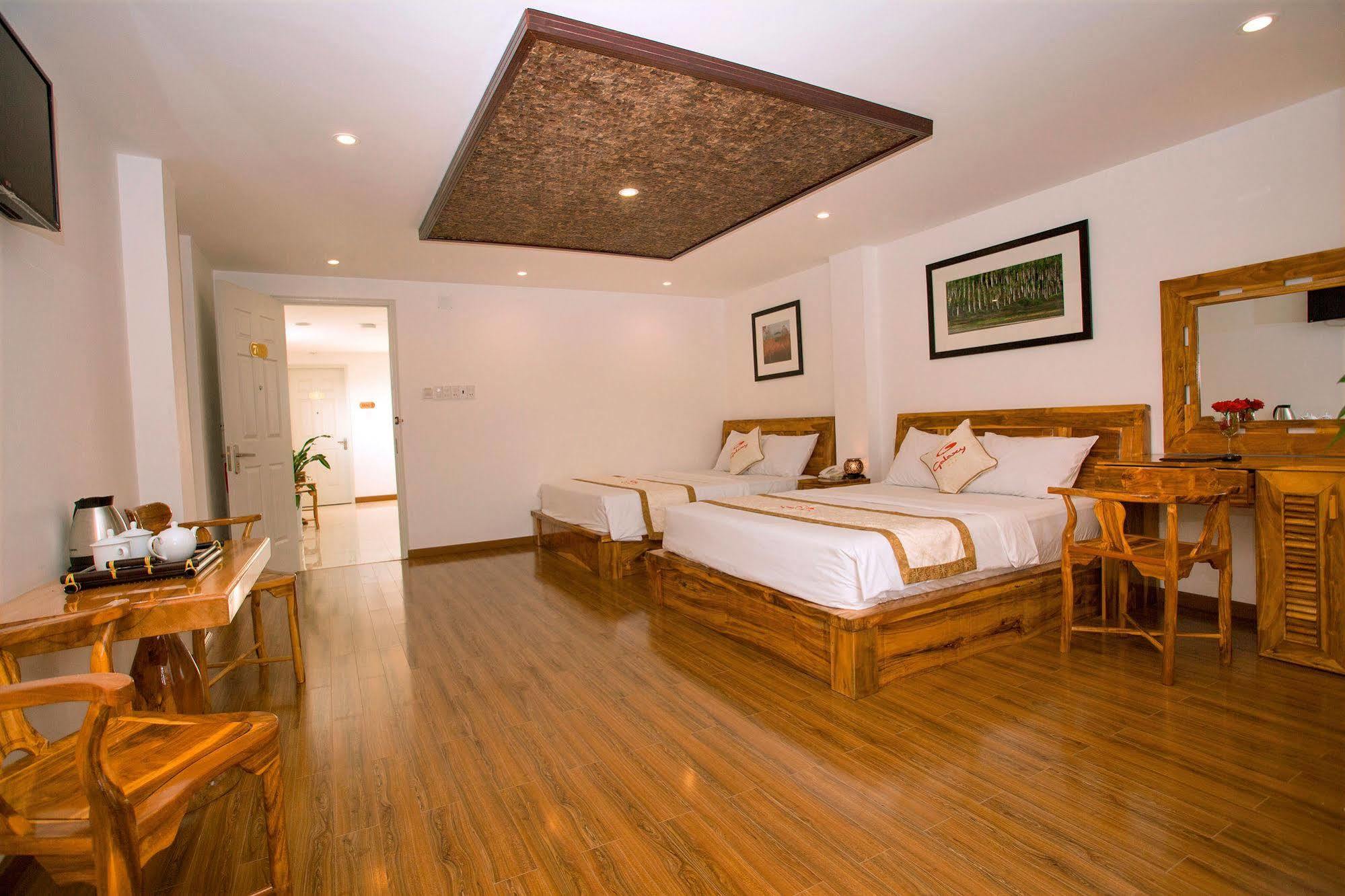 Rex Hotel y Apartamento Nha Trang Exterior foto