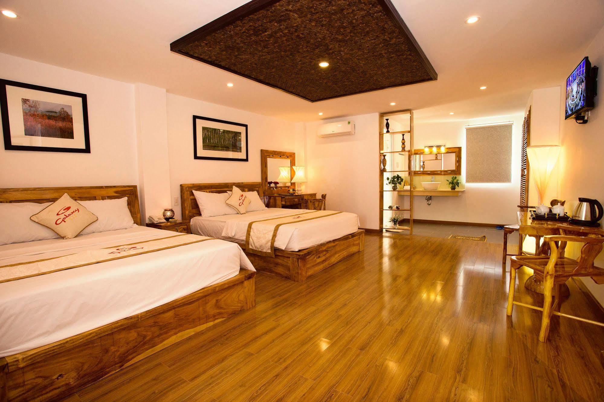 Rex Hotel y Apartamento Nha Trang Exterior foto