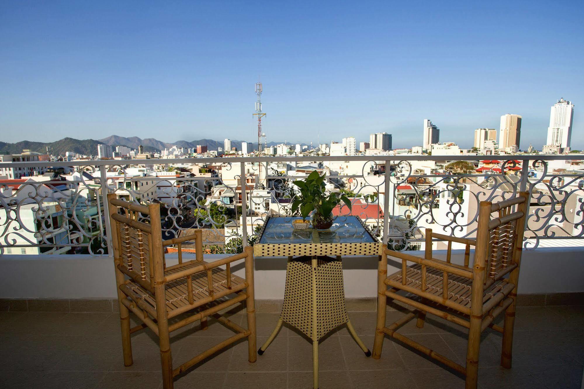 Rex Hotel y Apartamento Nha Trang Exterior foto